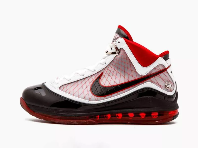 Nike Air Max LeBron VII