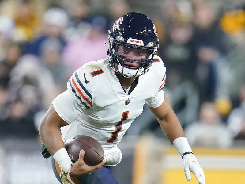 Chicago Bears quarterback Justin Fields