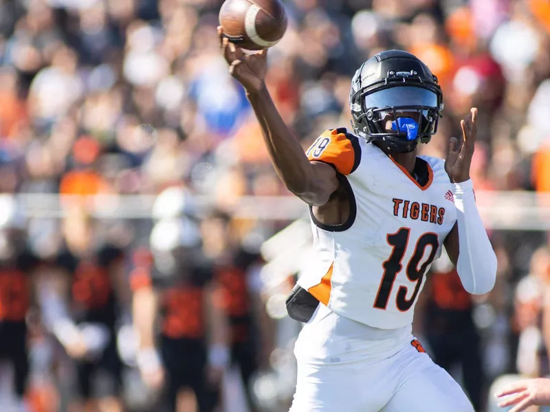 Belleville quarterback Bryce Underwood