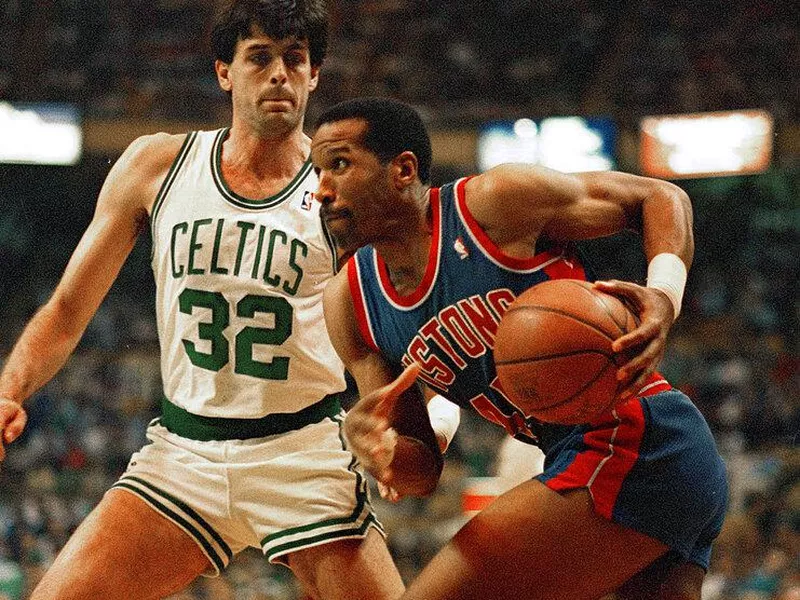 Adrian Dantley of the Detroit Piston