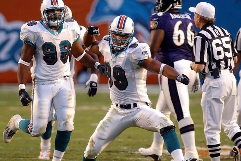 Miami Dolphins defensive end Jason Taylor in 2002