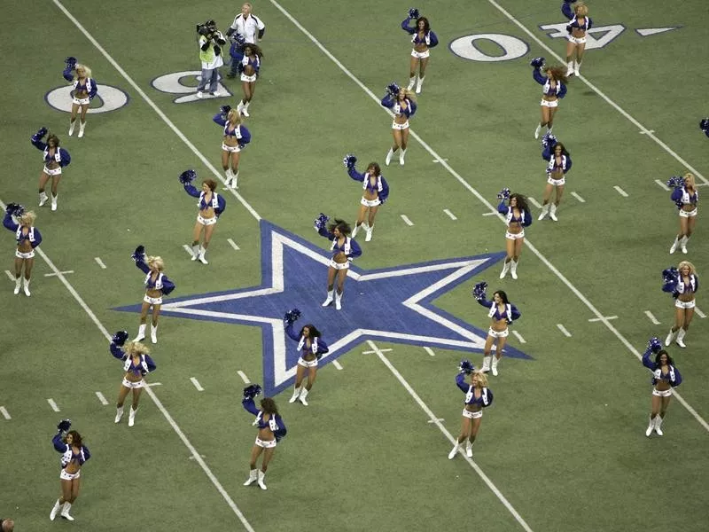 Dallas Cowboys cheerleaders