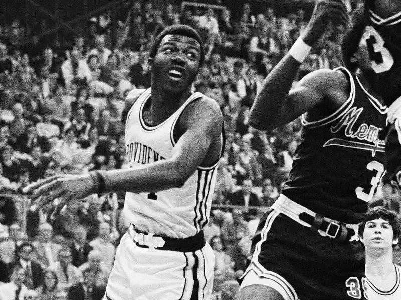 Marvin Barnes