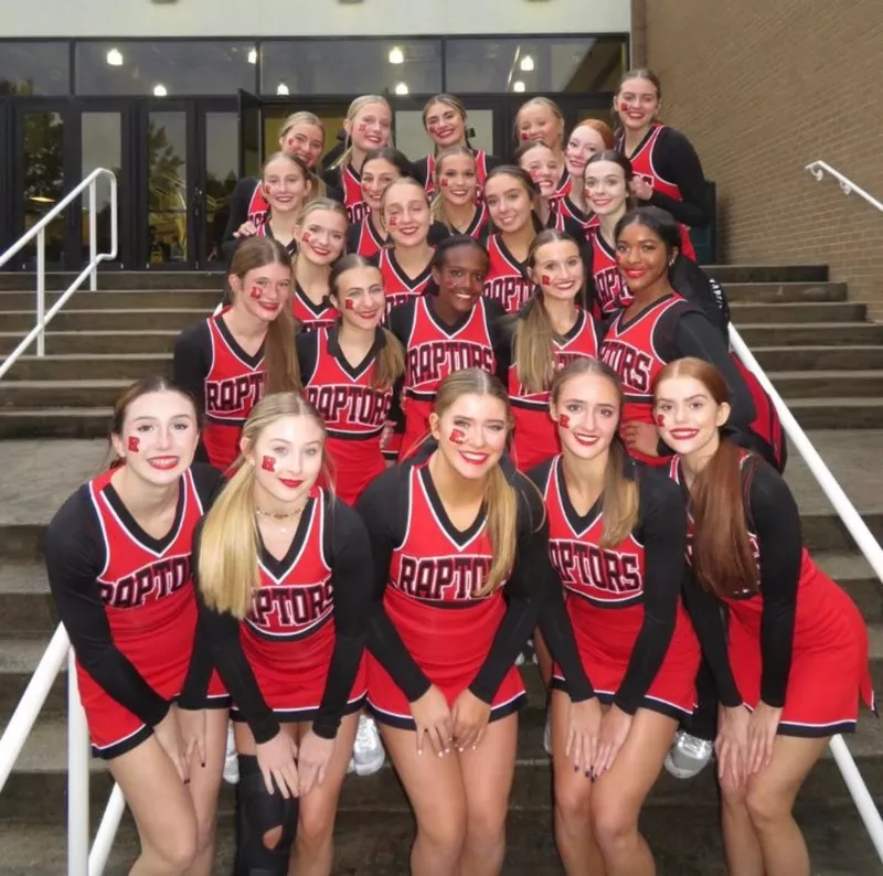 Ravenwood High Cheer