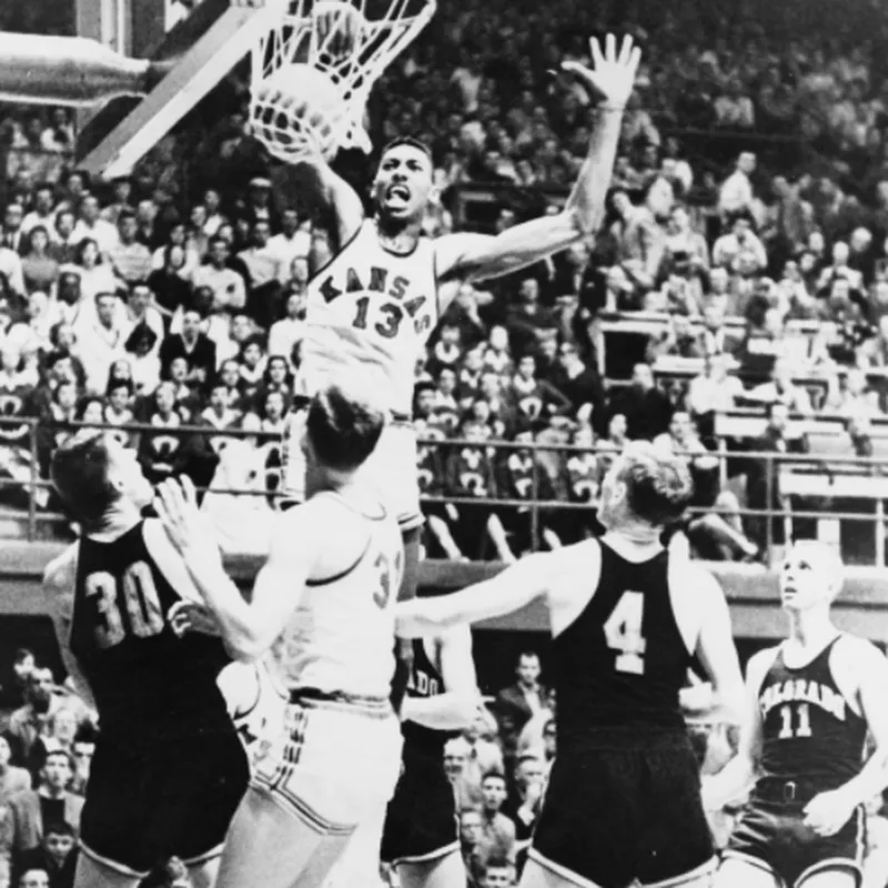 Wilt Chamberlain dunking