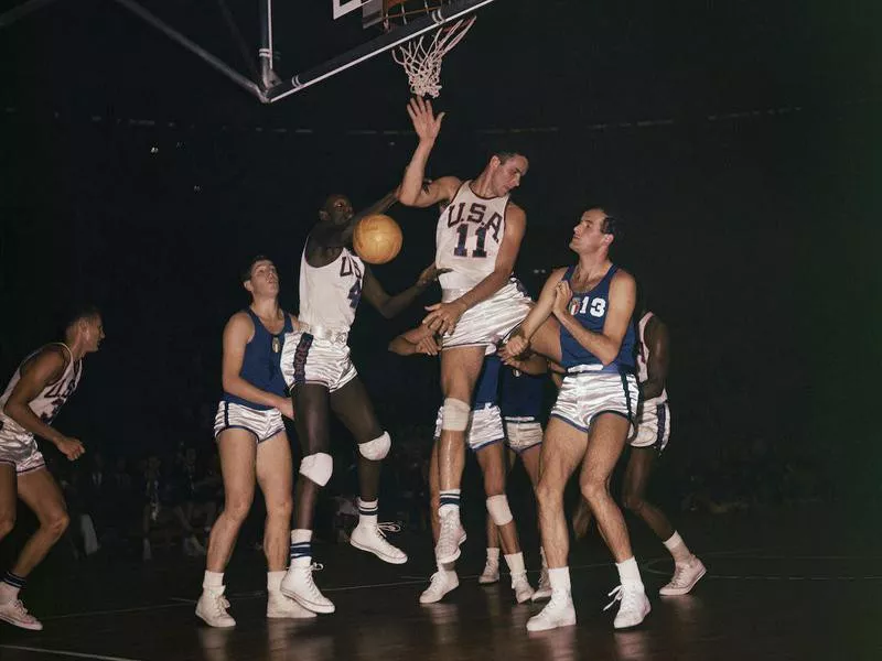 Jerry Lucas playing for Team USA