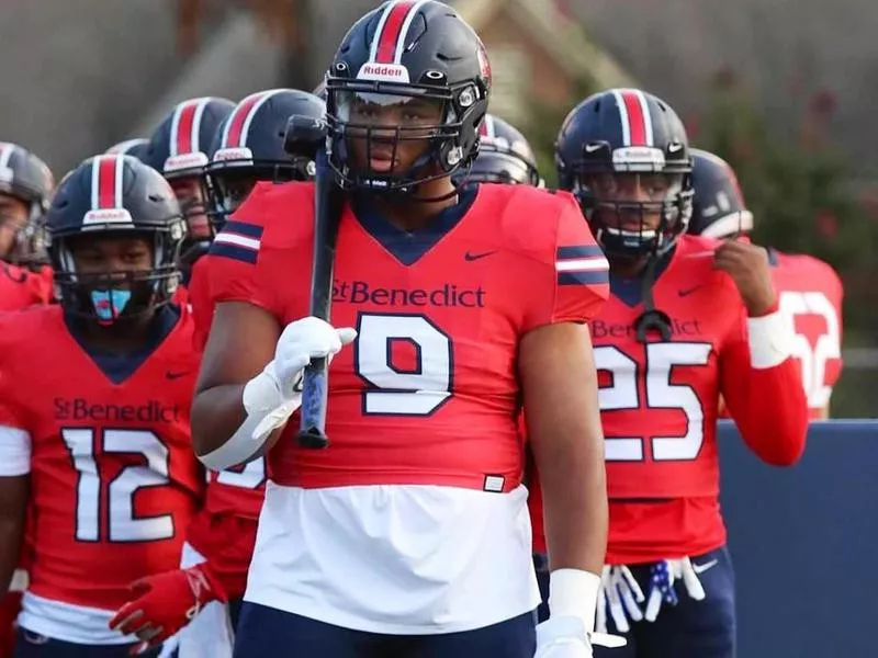 St. Benedict High defensive tackle Walter Nolen