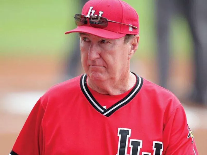 Lamar head coach Jim Gilligan