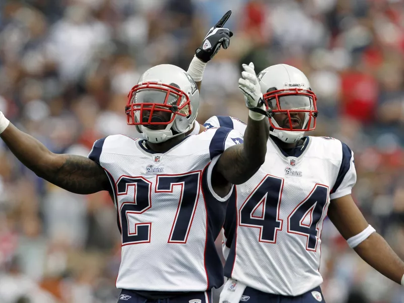 Kyle Arrington gestures to the crowd