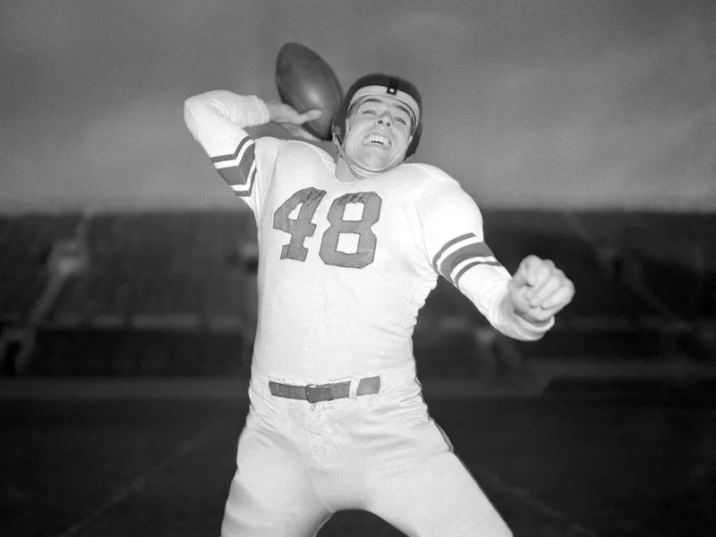 Quarterback Otto Graham