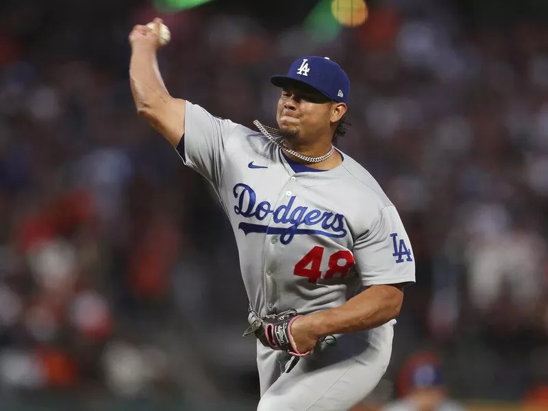 Brusdar Graterol pitching for Los Angeles Dodgers