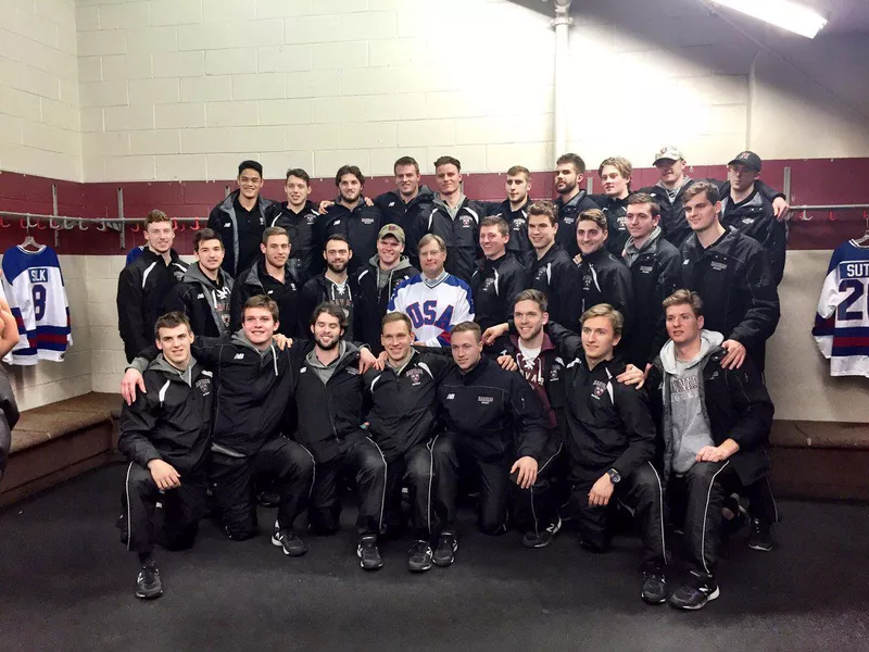 Steve Janaszak with Harvard hockey team