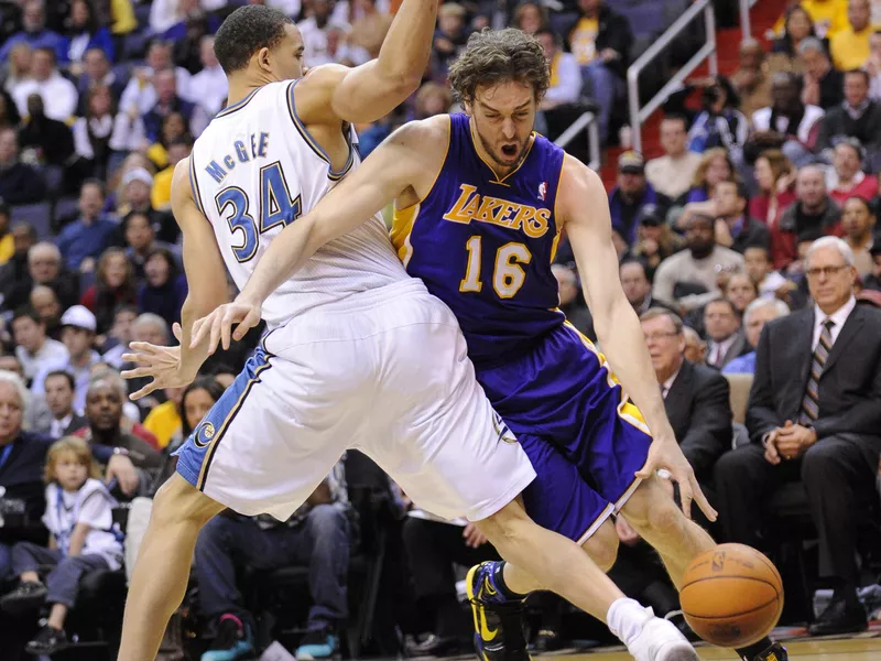 Los Angeles Lakers power forward Pau Gasol against JaVale McGee