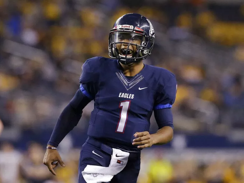 Kyler Murray playing for Allen High School