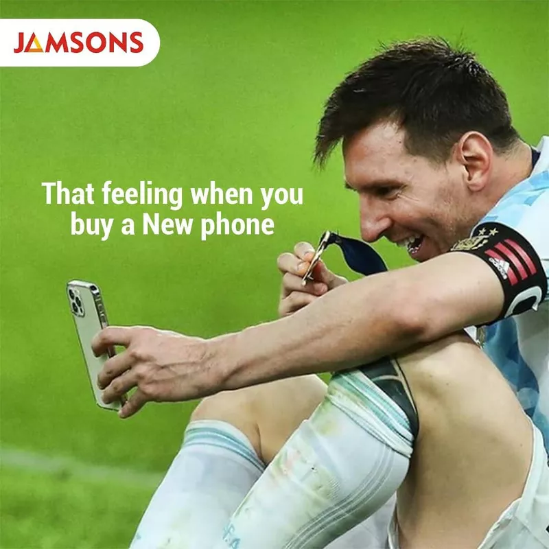 Messi selfie with medal