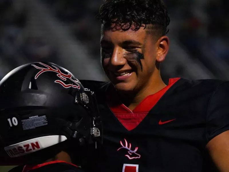 Chandler High School quarterback Dylan Raiola