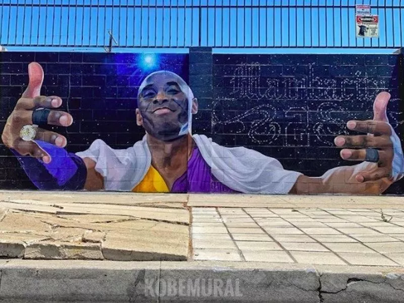 Kobe Bryant mural in Los Angeles