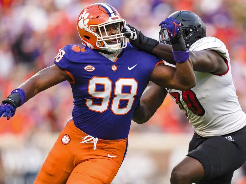 Clemson defensive end Myles Murphy