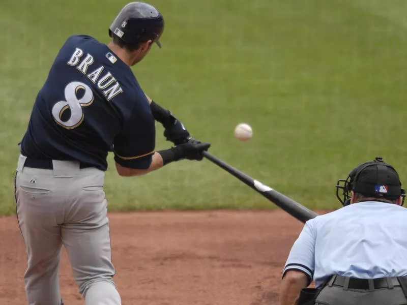 Ryan Braun connects with ball for RBI single