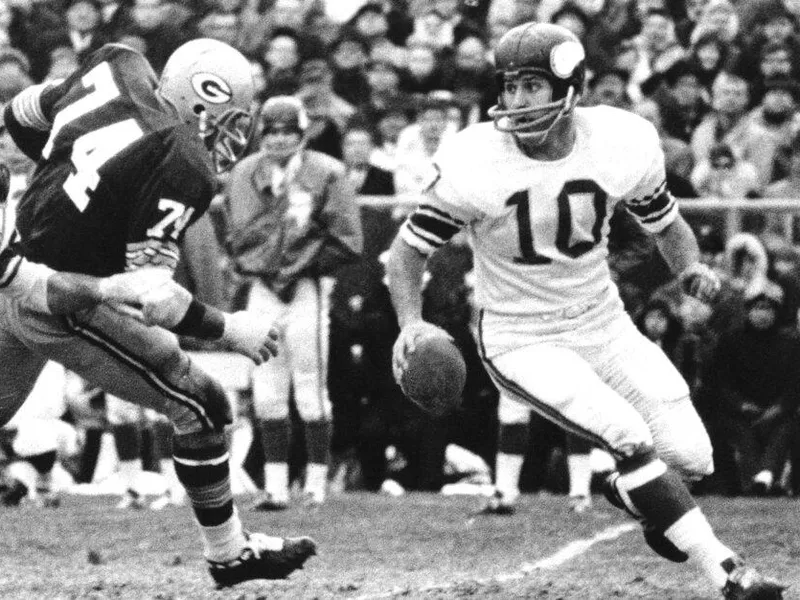 Quarterback Fran Tarkenton