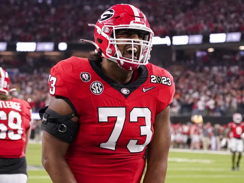 Georgia offensive lineman Xavier Truss