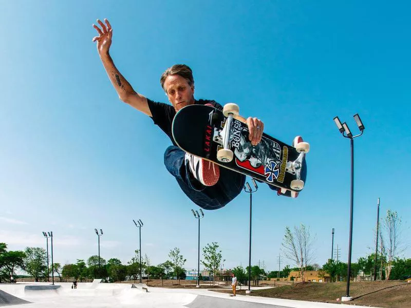 Tony Hawk skating