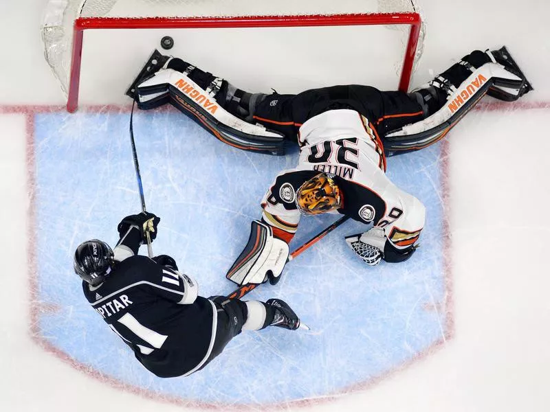 Anze Kopitar scores game winner