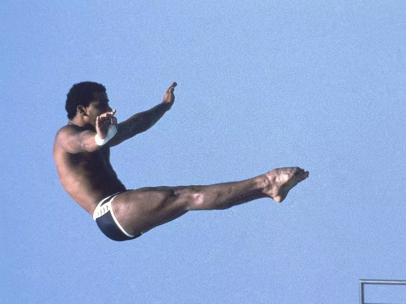 America's Greg Louganis in air