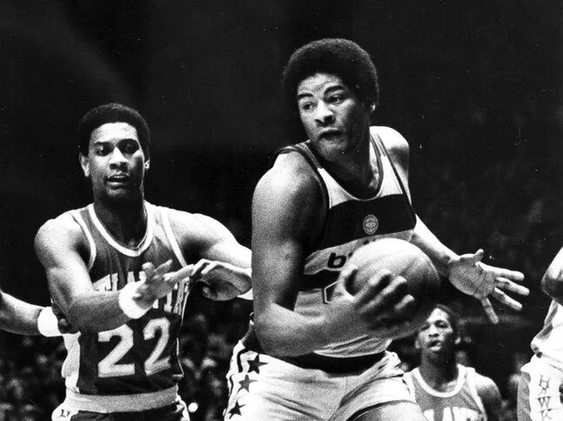 Washington Bullets forward Wes Unseld