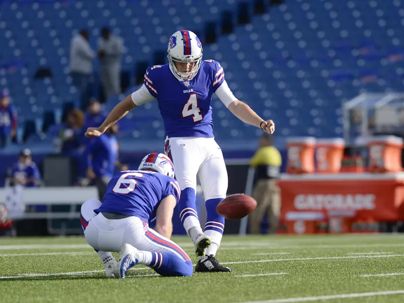 Stephen Hauschka kicks ball