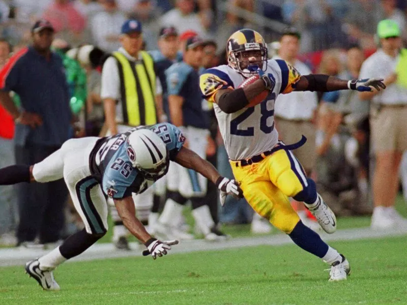 St. Louis Rams running back Marshall Faulk