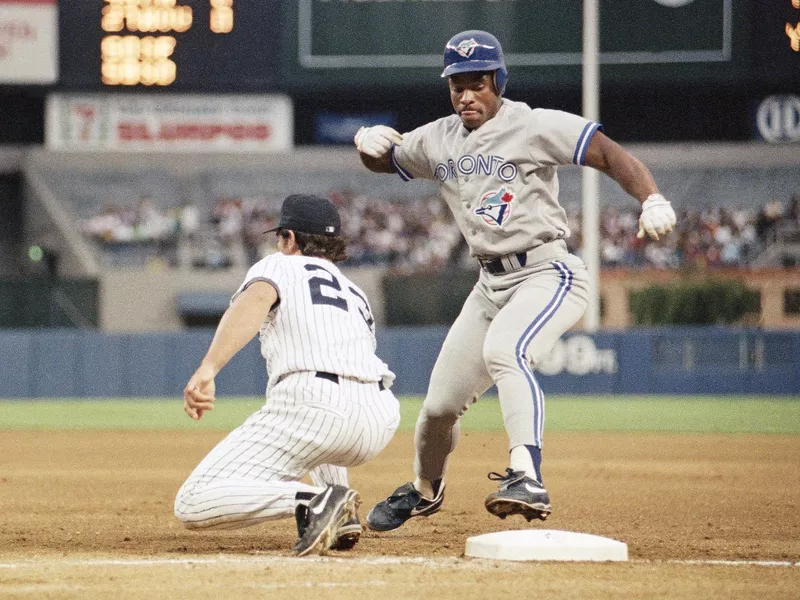 New York Yankees first baseman Don Mattingly waits for pick-off throw