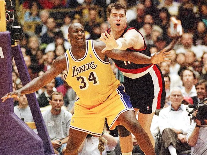 Arvydas Sabonis defends Shaquille O'Neal