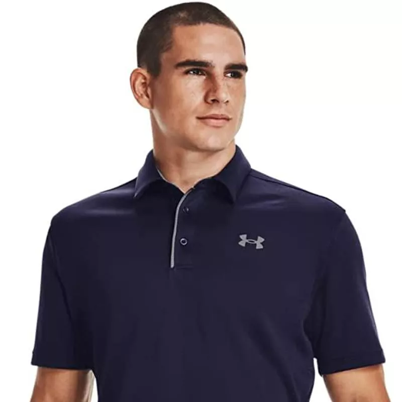 https://www.amazon.com/Under-Armour-Midnight-Graphite-Medium/dp/B01GH5JNRW/ref=sr_1_3?crid=11VFU1AABTJHR&keywords=gifts+for+golfers&qid=1664898863&qu=eyJxc2MiOiI3LjM2IiwicXNhIjoiNy40MiIsInFzcCI6IjcuMTQifQ%3D%3D&sprefix=gifts+for+golfers%2Caps%2C544&sr=8-3