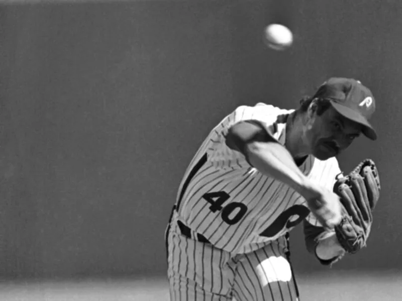 John Denny pitching with Philadelphia Phillies