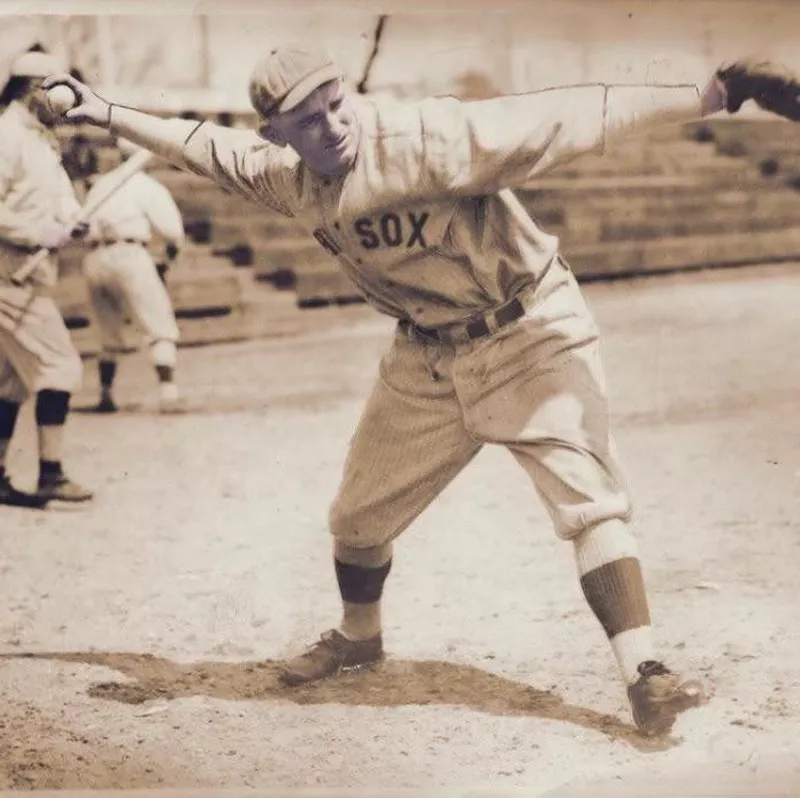 Carl Mays throwing the ball