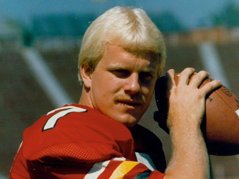 Maryland quarterback Boomer Esiason