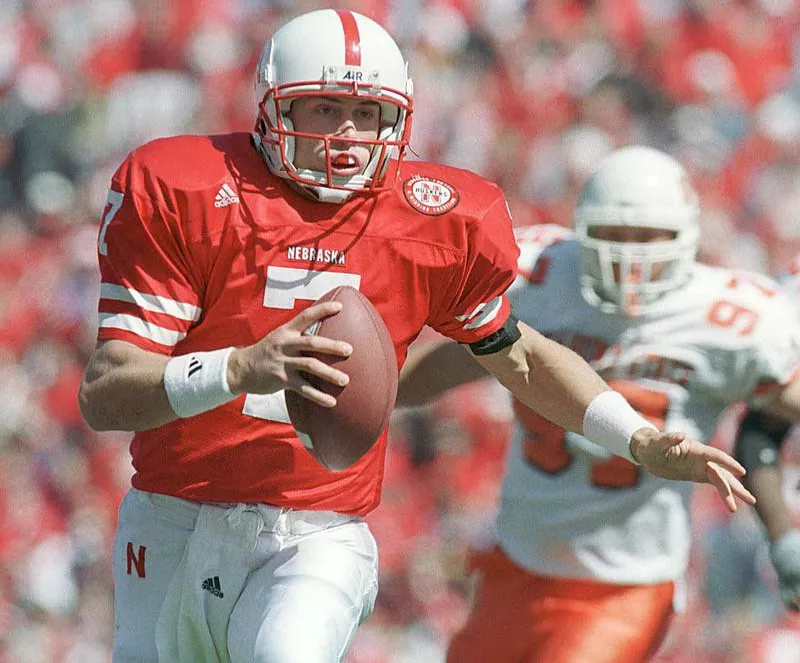 Eric Crouch scrambling