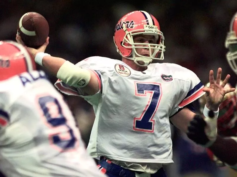 Danny Wuerffel preparing to throw football