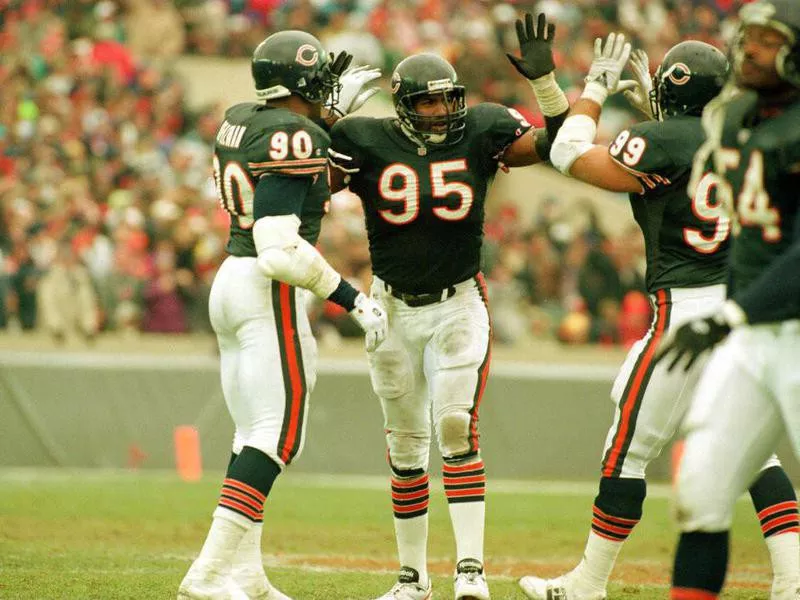 Richard Dent celebrating with Bears teammates