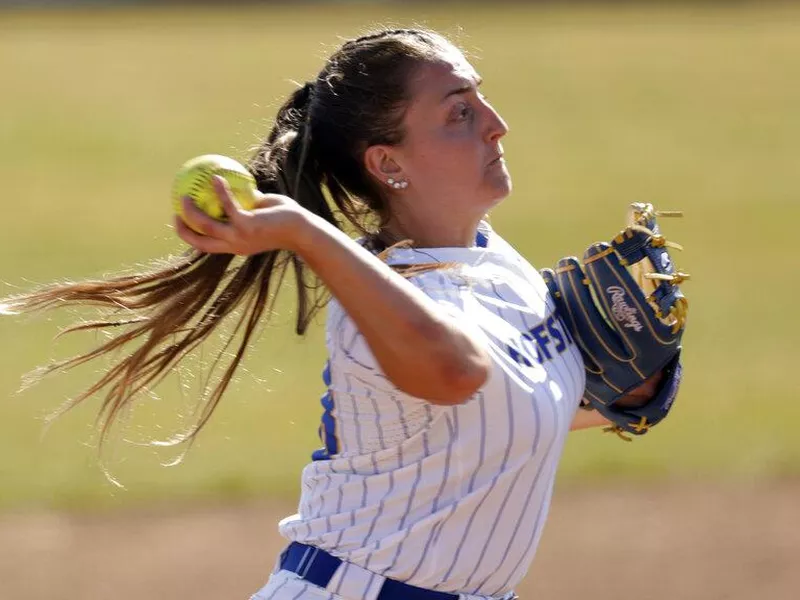 Hofstra shortstop Meghan Giordano