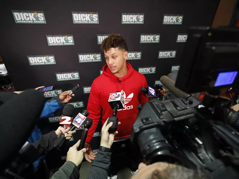 Patrick Mahomes interviewed by media