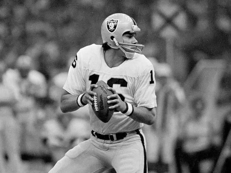 Jim Plunkett