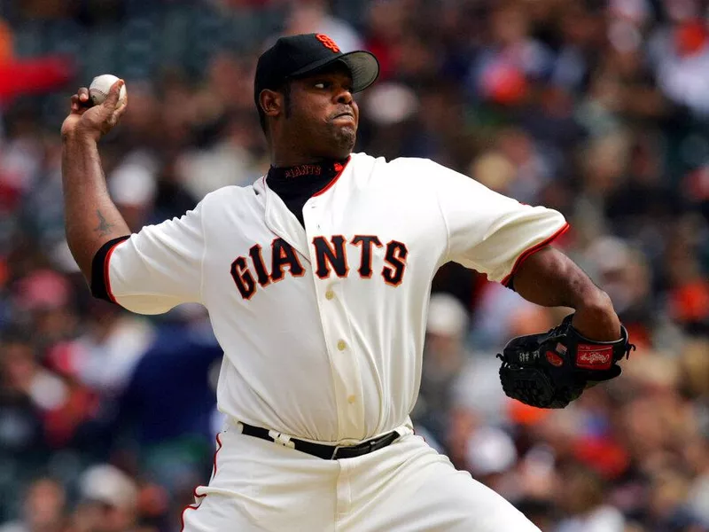 Armando Benitez pitching for San Francisco Giants