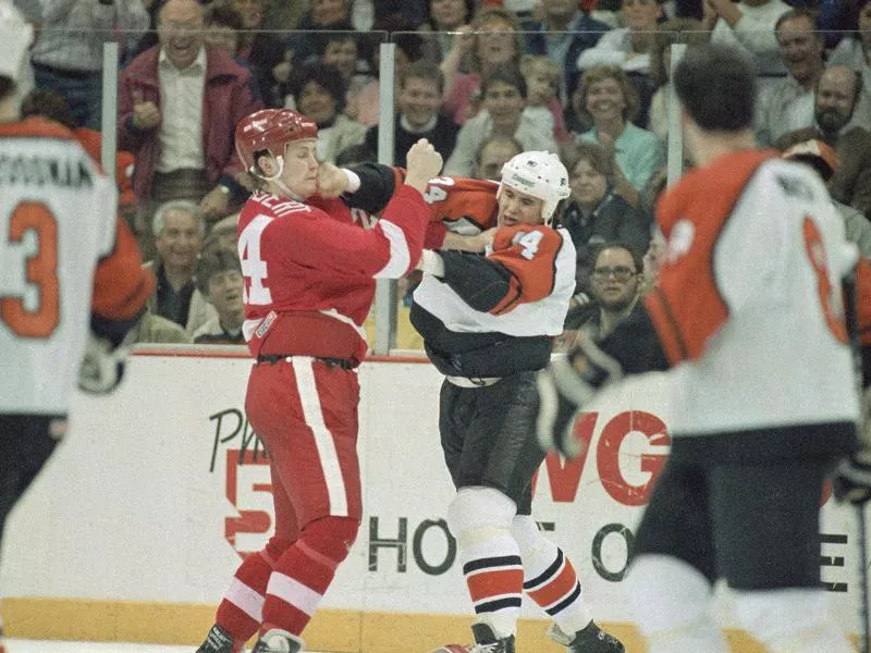 Philadelphia Flyers left wing Craig Berube