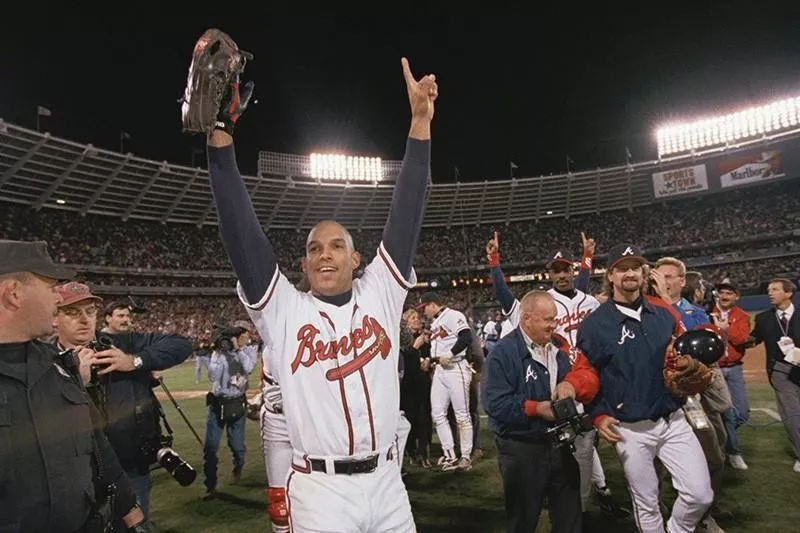 Atlanta Braves win 1995 World Series