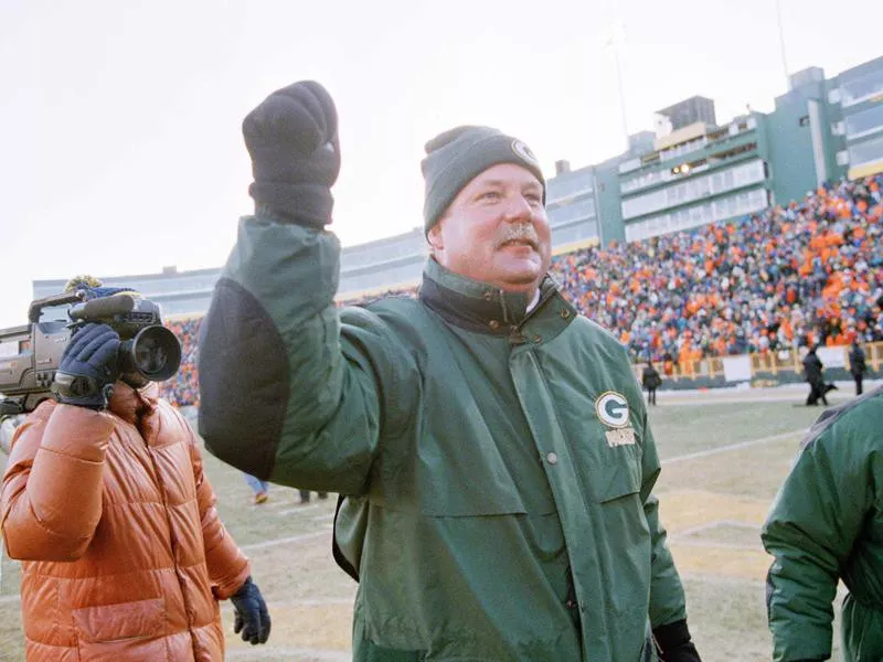 Mike Holmgren celebates