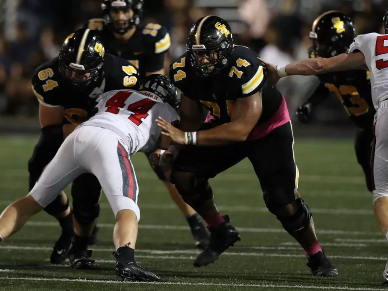 Southeast Polk High offensive tackle Kadyn Proctor