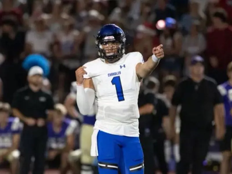 Chandler High QB Dylan Raiola