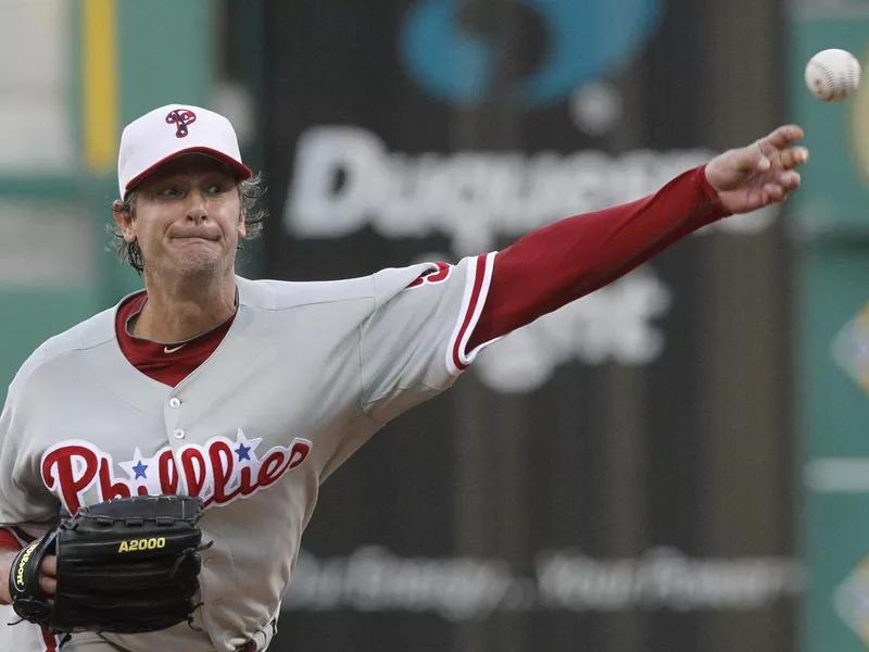 Philadelphia Phillies starting pitcher Jamie Moyer throws